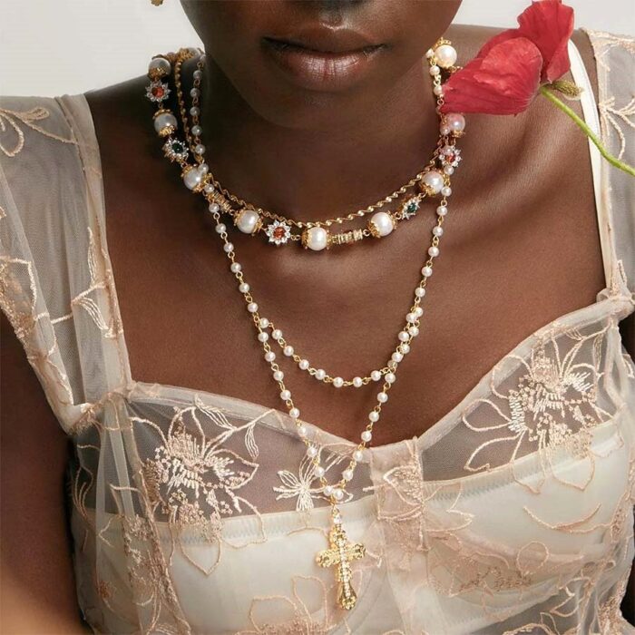 Daisy Pearl Necklace
