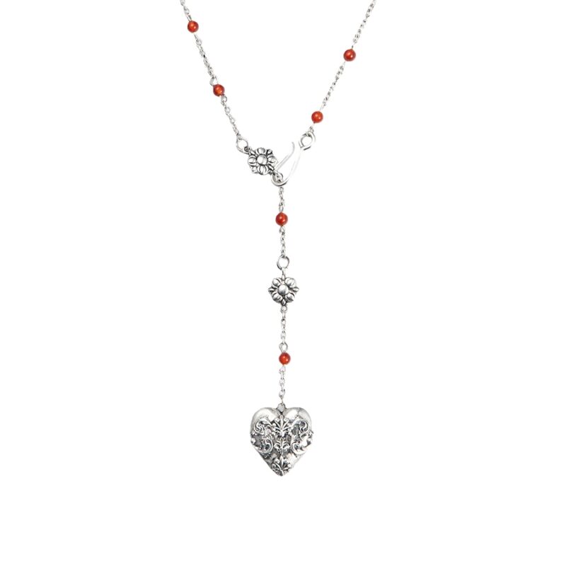 mybeautygo-carnelian-veil-lariat-necklace-antique-silver Antique silver lariat necklace with red carnelian beads on white background
