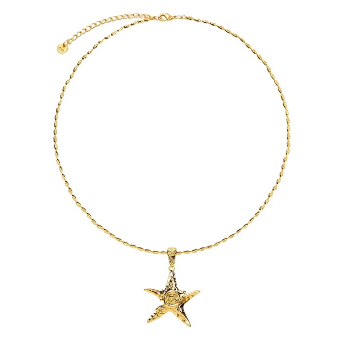 Ocean inspired gold starfish pendant necklace with oval link chain