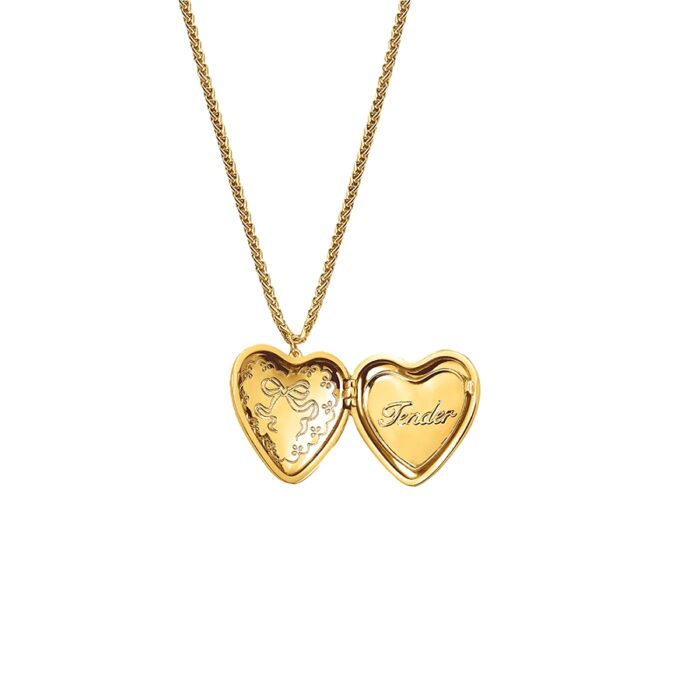 Starfish Necklace in Gold – Dainty Ocean-Inspired Pendant